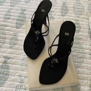 Vera Wang sandals